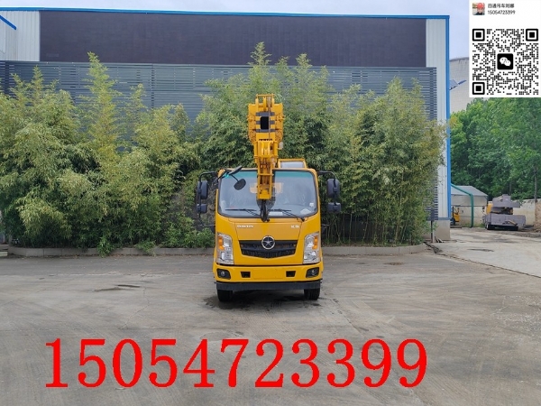10噸汽車吊，搭配12噸卷揚(yáng)機(jī)，150馬力發(fā)動機(jī)，軸距僅2.9米，小巧靈活，動力十足！